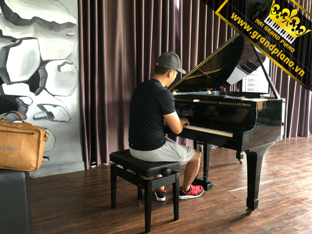 Hoàng Hà - Đàn Grand Piano Yamaha G2 